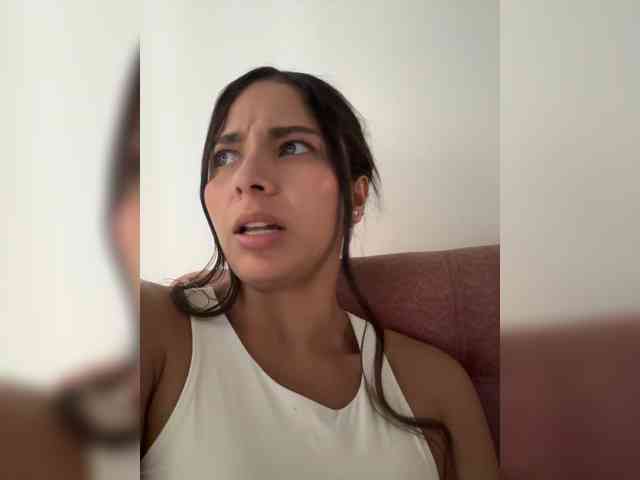 Anhika webcam