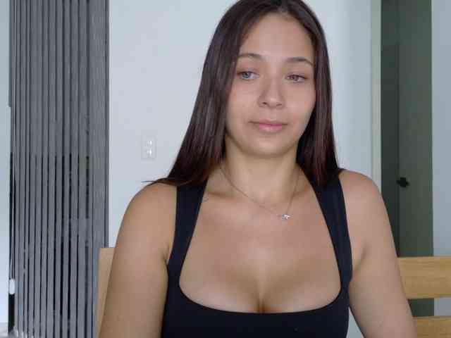 Anhika webcam