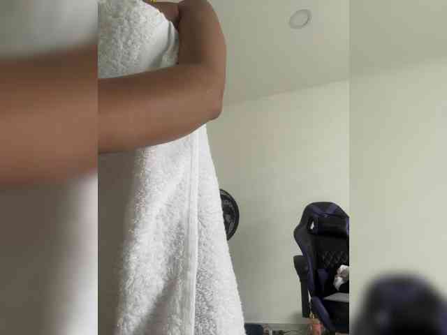 Anhika webcam
