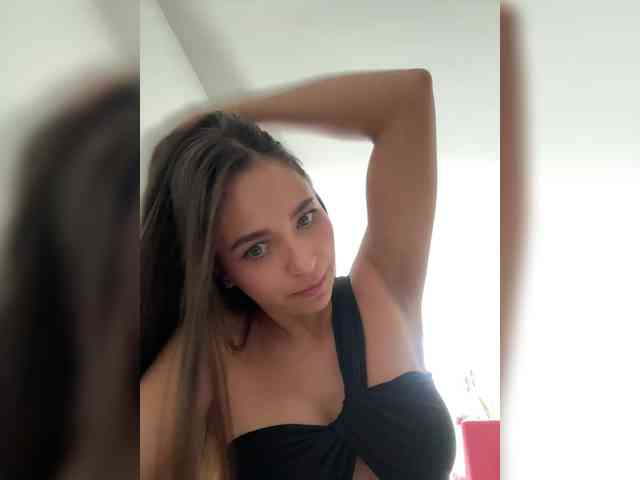 Anhika webcam