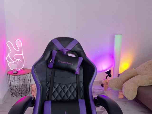 Anhika webcam