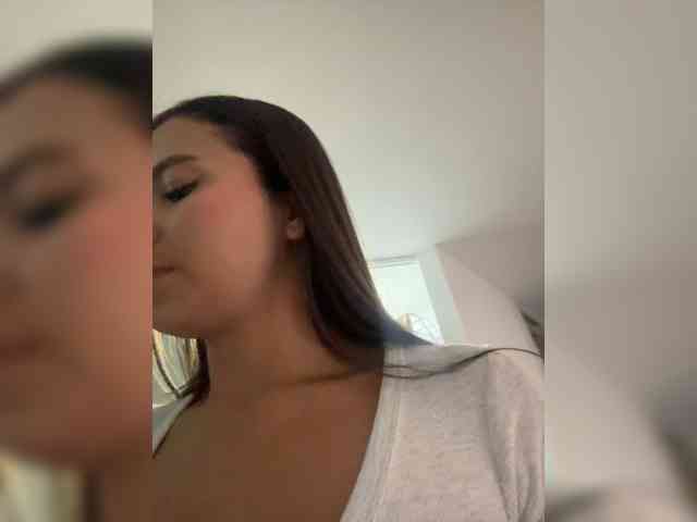Anhika webcam