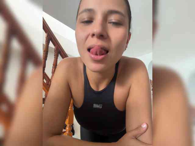 Anhika webcam