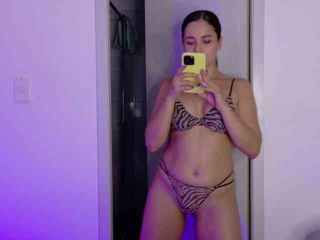 Anhika webcam