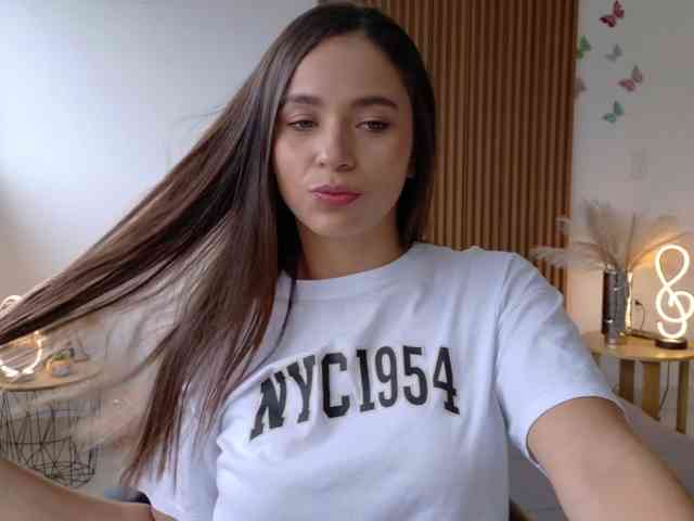Anhika webcam