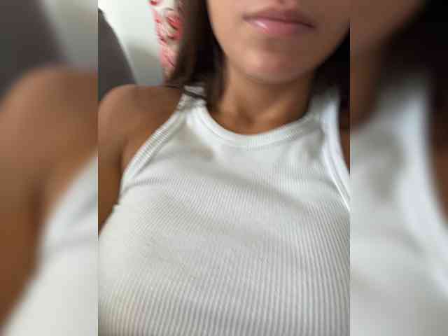 Anhika webcam