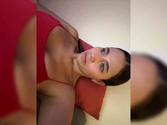 Anhika webcam