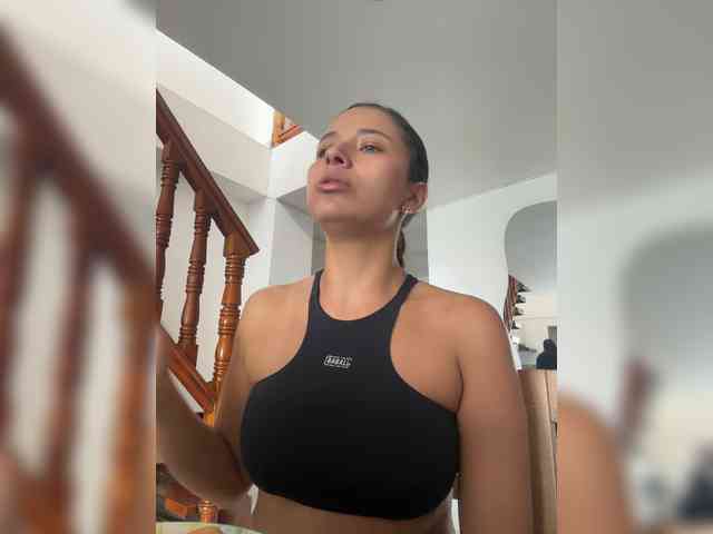 Anhika webcam