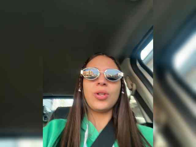 Anhika webcam