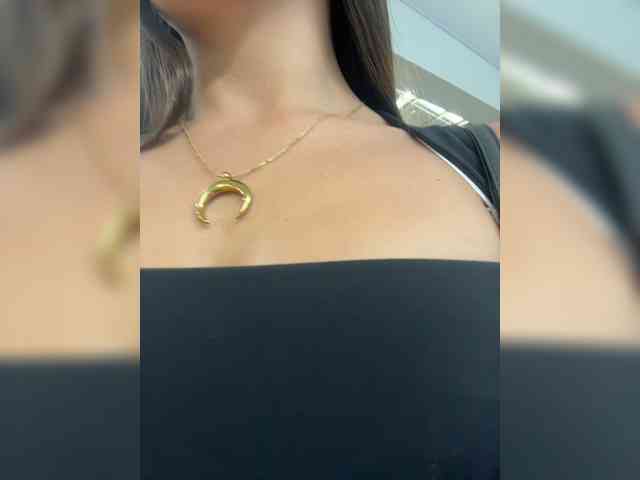 Anhika webcam