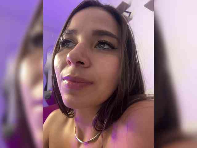 Anhika webcam