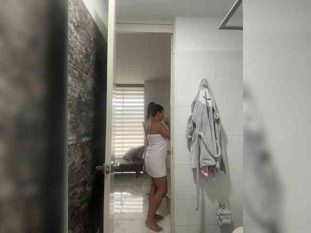 Anhika webcam
