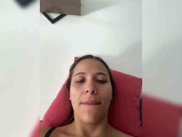 Anhika webcam
