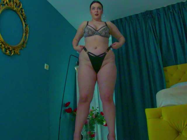 Sex chat gratuit in direct cu KeiraDark pe BongaCams