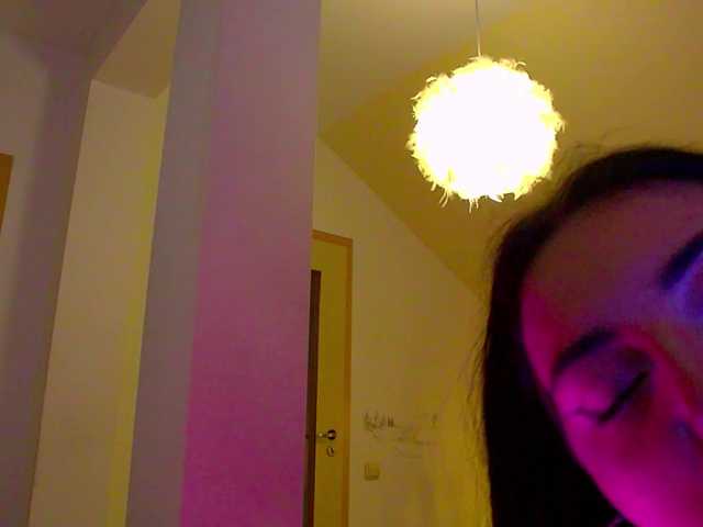 Sex chat gratuit in direct cu KeiraDark pe BongaCams