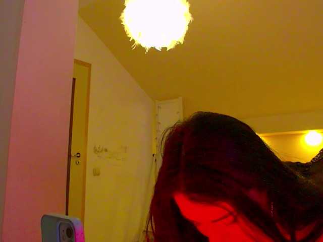 Sex chat gratuit in direct cu KeiraDark pe BongaCams