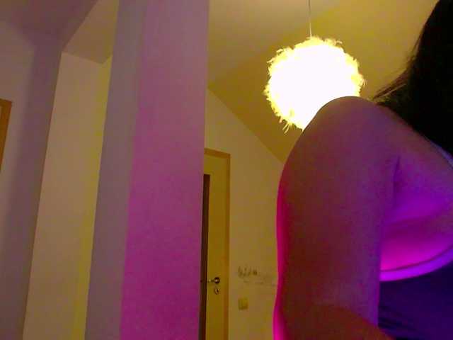 Sex chat gratuit in direct cu KeiraDark pe BongaCams