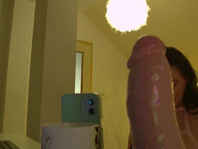 KeiraDark's BongaCams show and profile