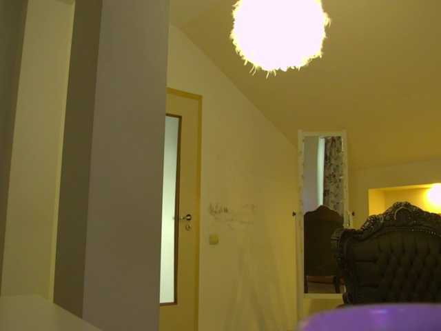 Sex chat gratuit in direct cu KeiraDark pe BongaCams