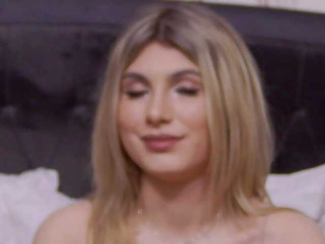 SweetAnisia live cam on BongaCams