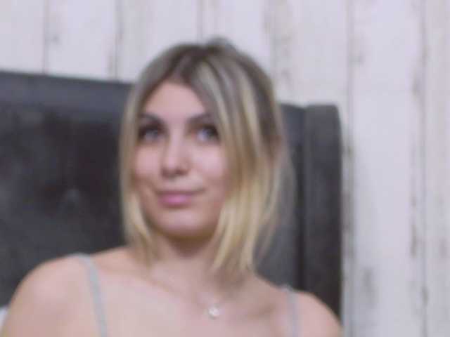 SweetAnisia live cam on BongaCams
