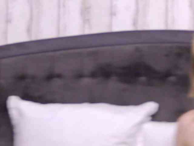 SweetAnisia webcam