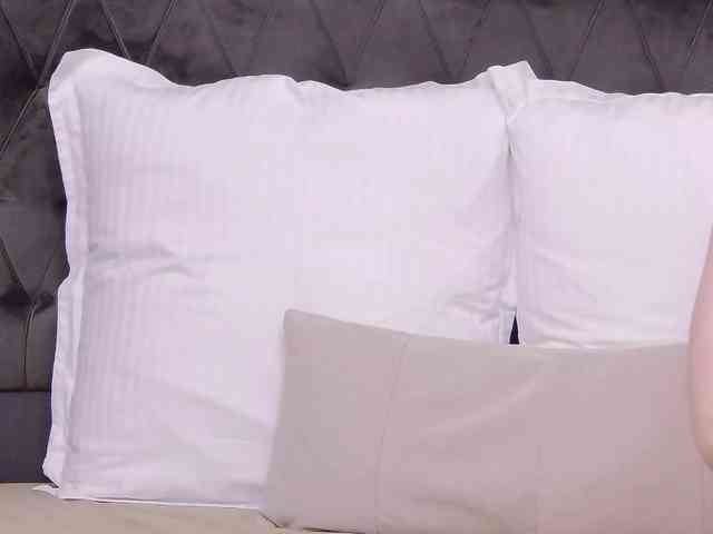 SweetAnisia webcam