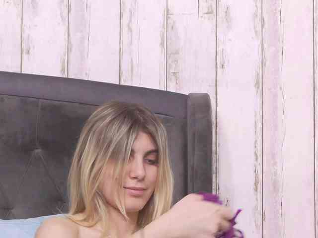 SweetAnisia webcam