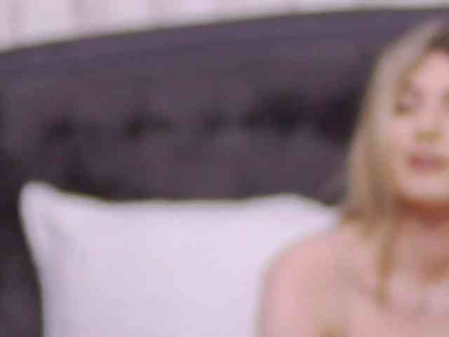 SweetAnisia webcam