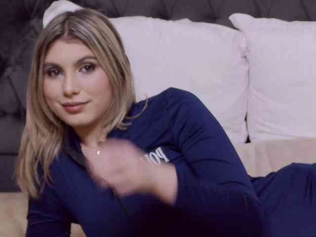 SweetAnisia webcam