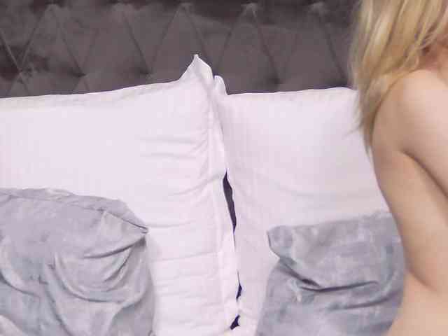 SweetAnisia webcam