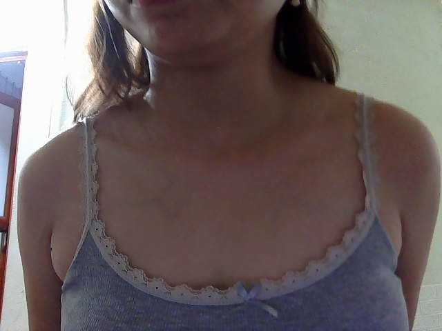 Haha872 live cam on BongaCams