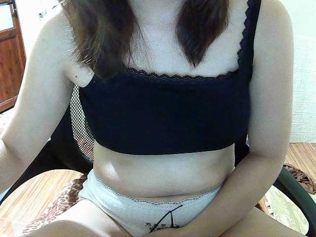 Haha872 live cam on BongaCams
