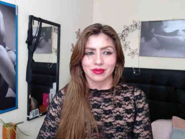 AnthonelaBella webcam