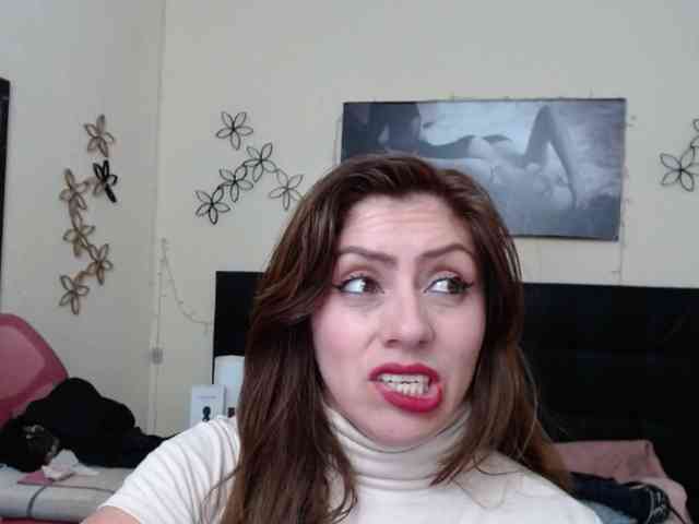 AnthonelaBella webcam