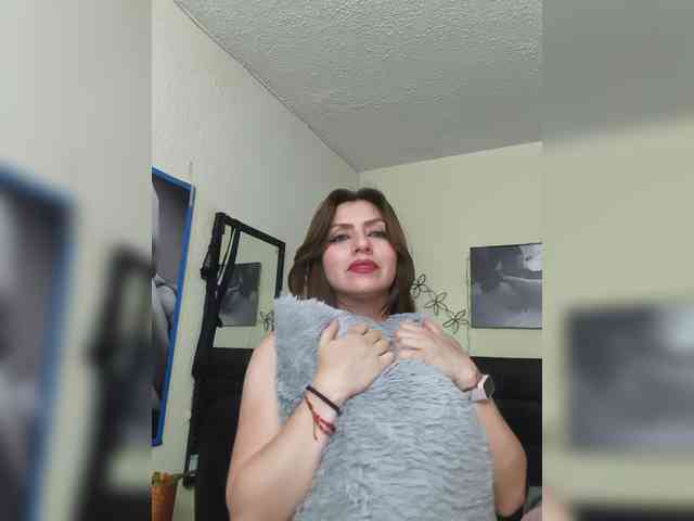 AnthonelaBella webcam