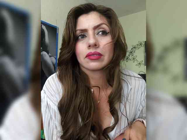 AnthonelaBella webcam