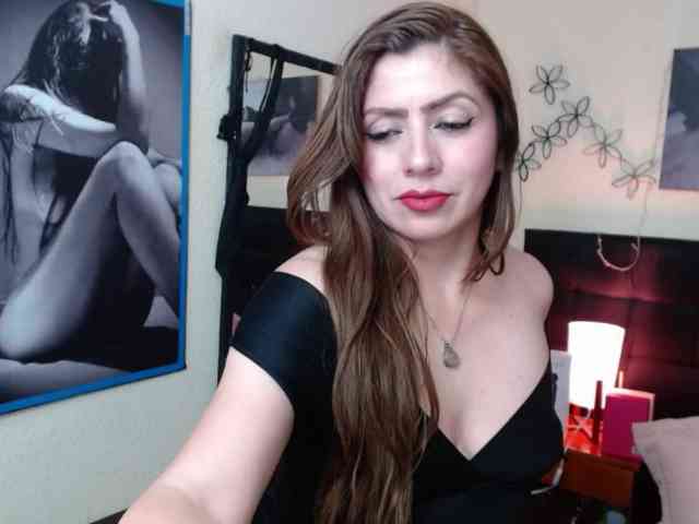AnthonelaBella webcam
