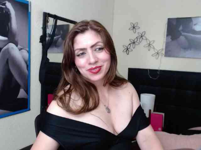 AnthonelaBella's webcam live show