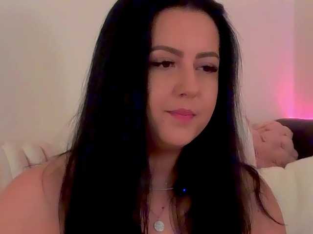 ArielBlossom live cam preview
