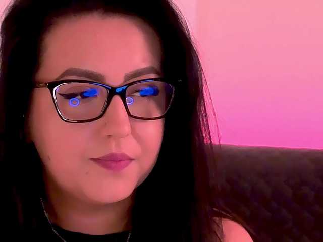 ArielBlossom live cam on BongaCams