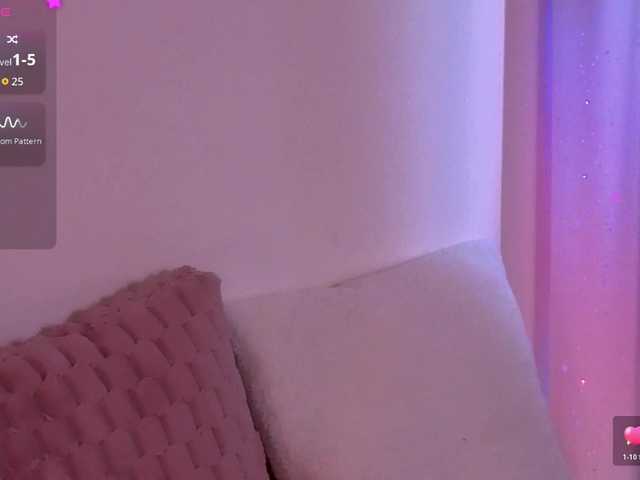 ArielBlossom live cam on BongaCams