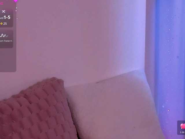 ArielBlossom live cam on BongaCams
