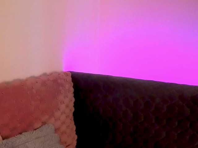ArielBlossom live cam on BongaCams