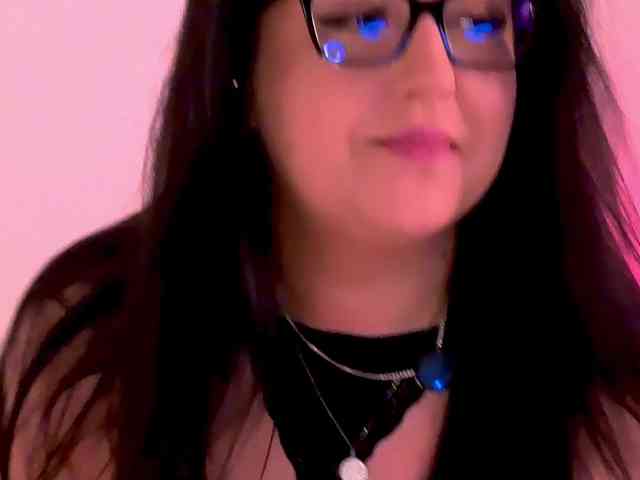 ArielBlossom webcam