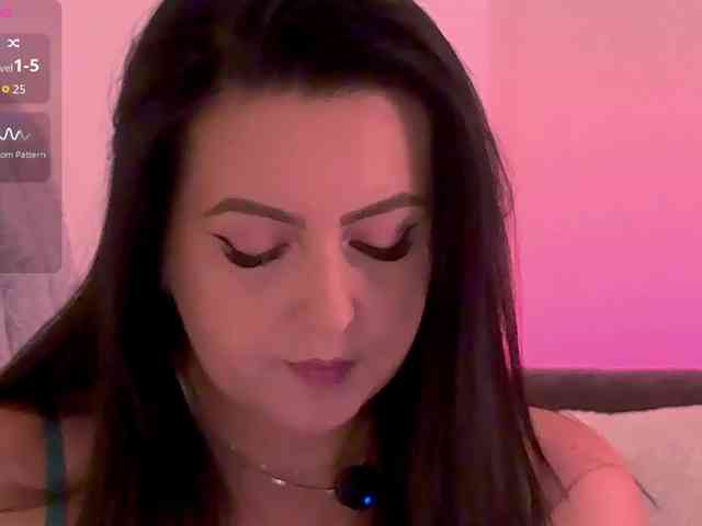 ArielBlossom webcam
