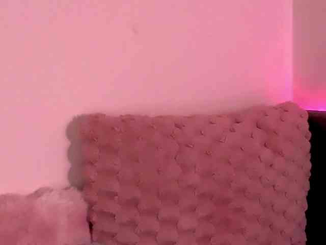 ArielBlossom webcam