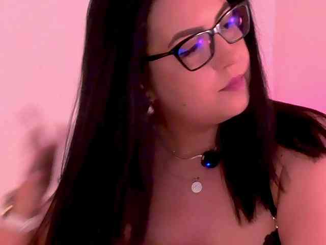 ArielBlossom webcam