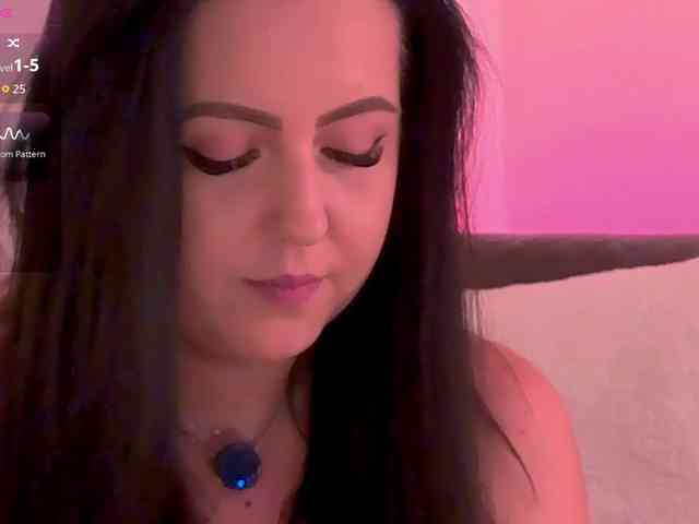ArielBlossom webcam