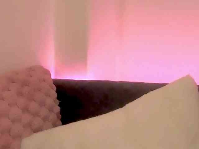 ArielBlossom webcam